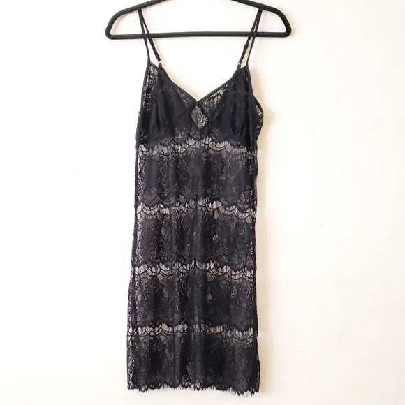 lace handkerchief dress The Confection Lace Hankie Dress – Selkie main image 0